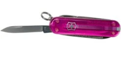 Victorinox Classic Transparant Pink 0.6203.T5 Swiss Pocket Knife 11 Victorinox Classic Transparant Pink 0.6203.T5 Swiss Pocket Knife -Chic Knife Store VT0 6203 T5 04 victorinox
