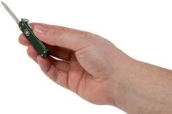 Victorinox Classic Alox Green 0.6221-24R4.KTE1 Knivesandtools Edition, Swiss Pocket Knife 13 Victorinox Classic Alox Green 0.6221-24R4.KTE1 Knivesandtools Edition, Swiss Pocket Knife -Chic Knife Store VT0 6221 24R4 KTE1 06 victorinox