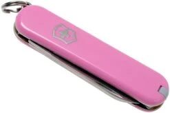 Victorinox Classic SD Licht Roze 0.6223.51 Swiss Pocket Knife -Chic Knife Store VT0 6223 51 04 victorinox
