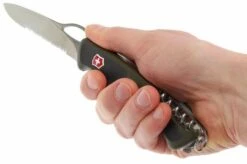 Victorinox RangerGrip 179 -Chic Knife Store VT0 9563 MWC4 04 victorinox rangergrip 179 vt0 9563 mwc4 d4